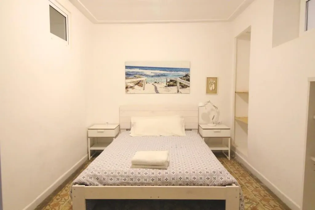 Revamped Historic 3 Rooms Apartment In Barcelona Center 0*,